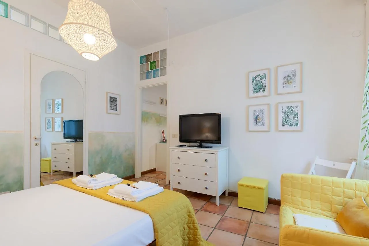 Rome As You Feel - Monti Apartment