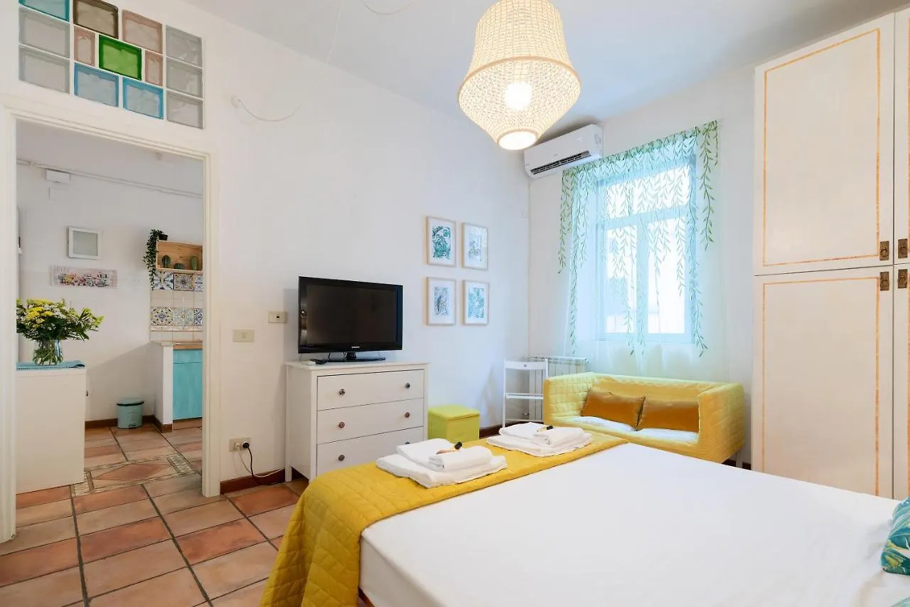Rome As You Feel - Monti Apartment