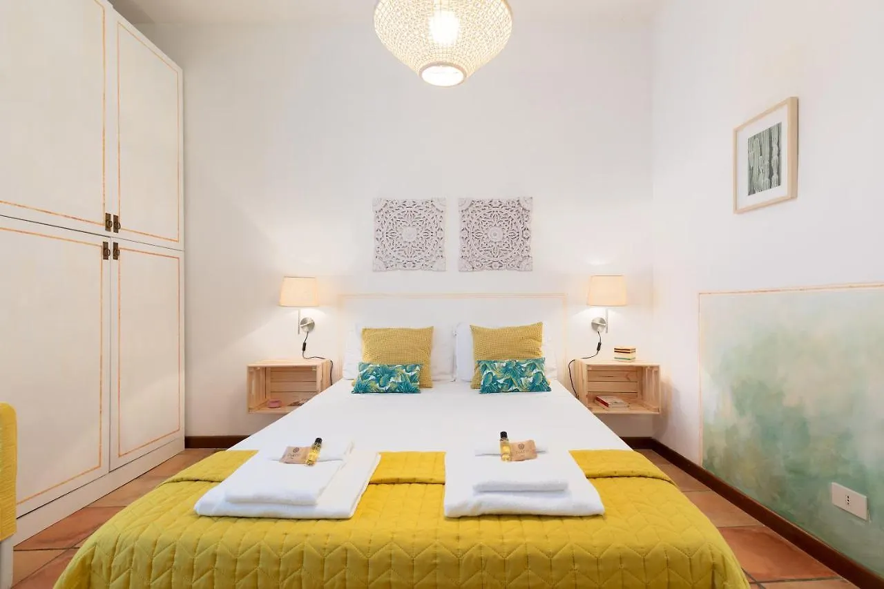 Rome As You Feel - Monti Apartment